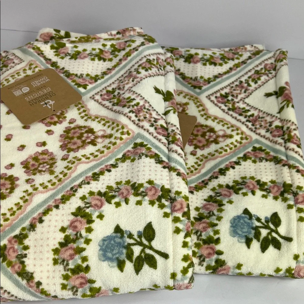 Deborah Connolly Bath Towel Set Floral Print Cream Pink Blue Velour Set of 2 NEW